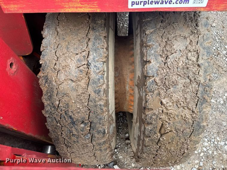 image for item EC3490 Clark CFY150B forklift