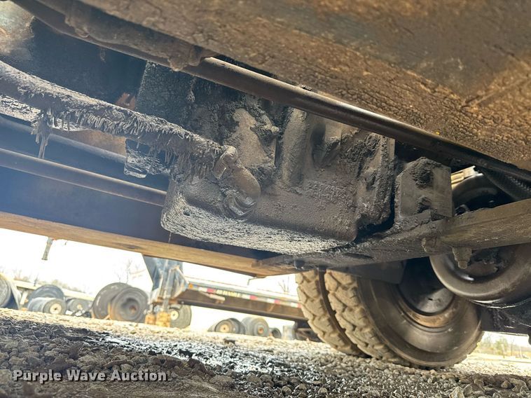 image for item EC3492 Clark forklift