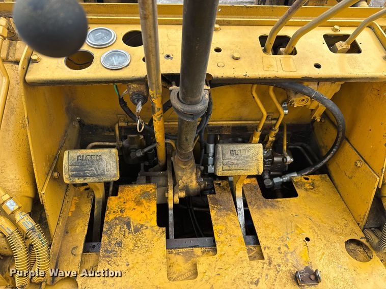 image for item EC3492 Clark forklift