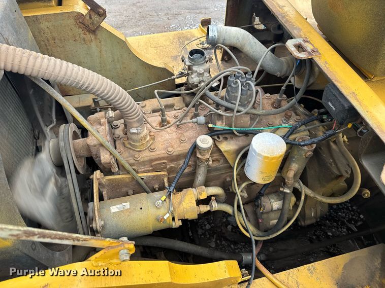 image for item EC3492 Clark forklift