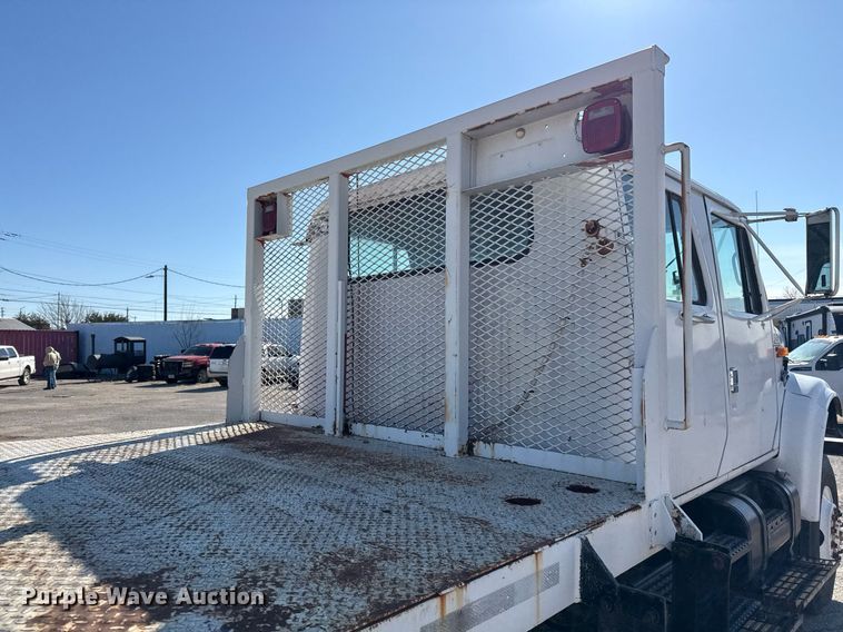 image for item ED5506 1999 International 4300 Crew Cab flatbed truck