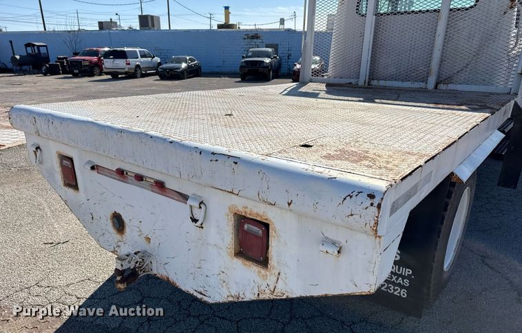 image for item ED5506 1999 International 4300 Crew Cab flatbed truck