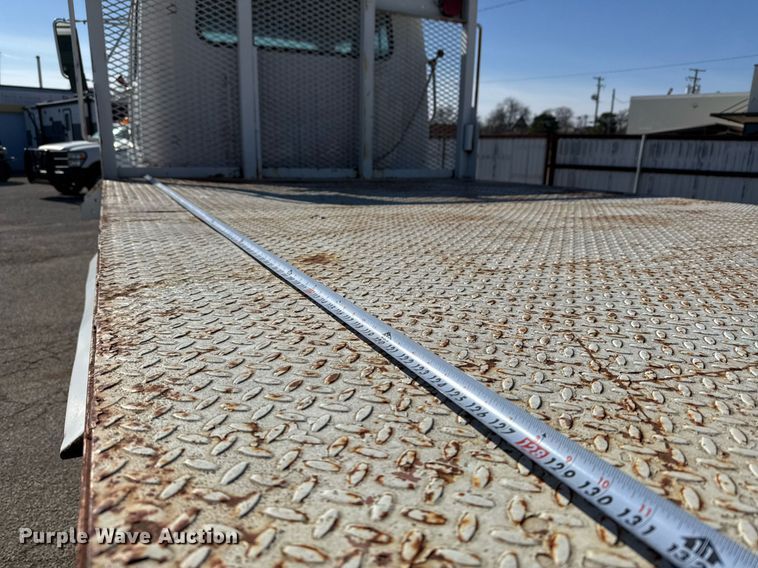 image for item ED5506 1999 International 4300 Crew Cab flatbed truck