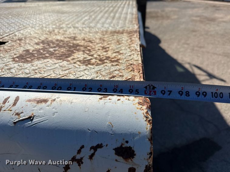 image for item ED5506 1999 International 4300 Crew Cab flatbed truck