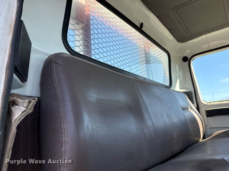 image for item ED5506 1999 International 4300 Crew Cab flatbed truck