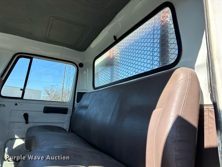 image for item ED5506 1999 International 4300 Crew Cab flatbed truck