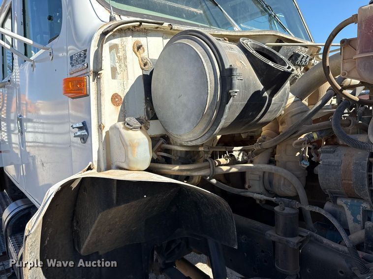 image for item ED5506 1999 International 4300 Crew Cab flatbed truck