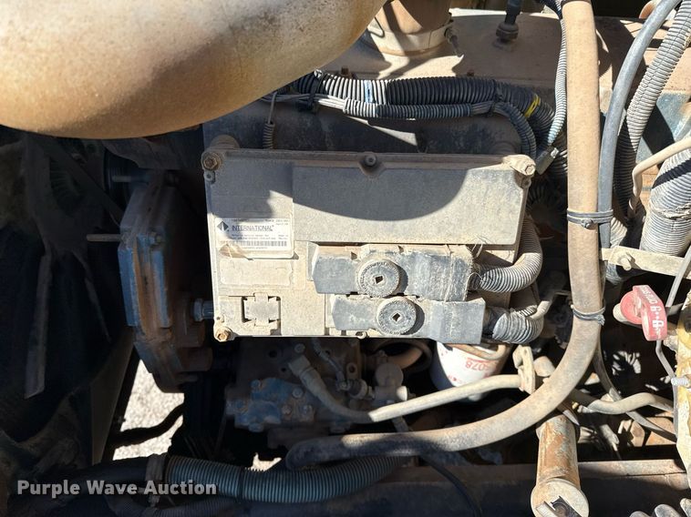 image for item ED5506 1999 International 4300 Crew Cab flatbed truck