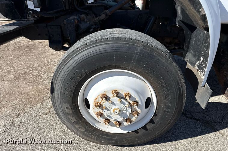 image for item ED5506 1999 International 4300 Crew Cab flatbed truck