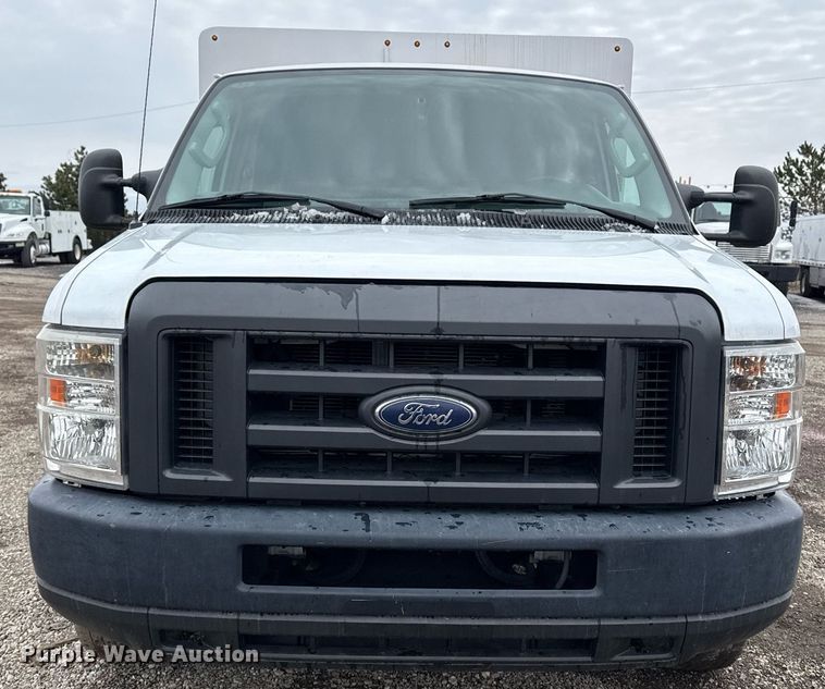 image for item EG2562 2017 Ford E450 Super Duty refrigerated truck