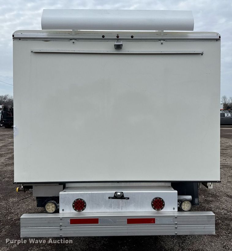 image for item EG2562 2017 Ford E450 Super Duty refrigerated truck