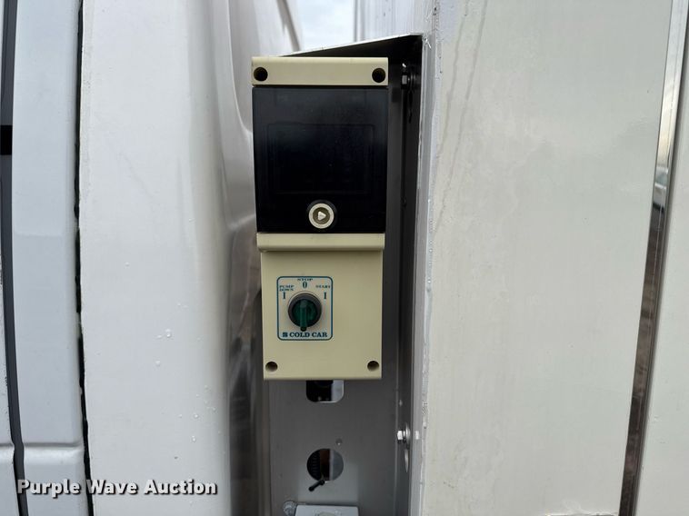 image for item EG2562 2017 Ford E450 Super Duty refrigerated truck