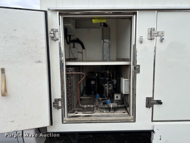 image for item EG2562 2017 Ford E450 Super Duty refrigerated truck