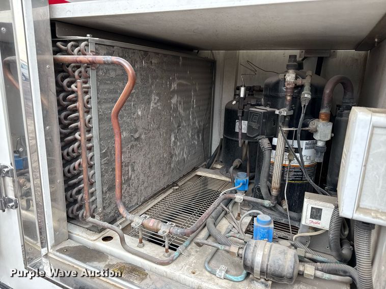 image for item EG2562 2017 Ford E450 Super Duty refrigerated truck