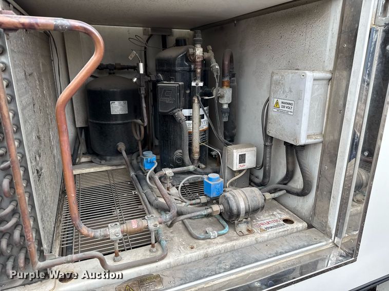 image for item EG2562 2017 Ford E450 Super Duty refrigerated truck