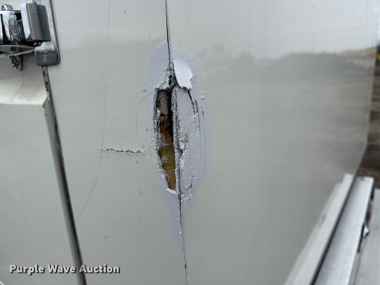 image for item EG2562 2017 Ford E450 Super Duty refrigerated truck