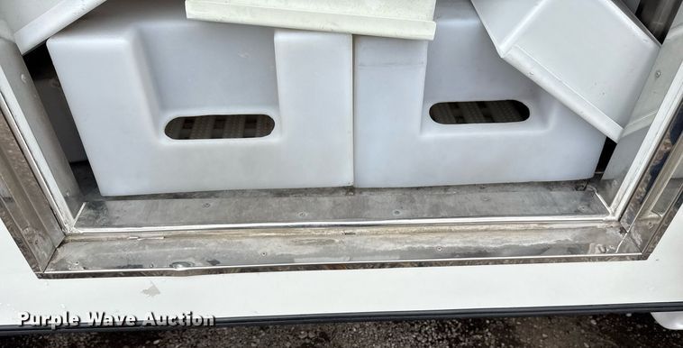 image for item EG2562 2017 Ford E450 Super Duty refrigerated truck