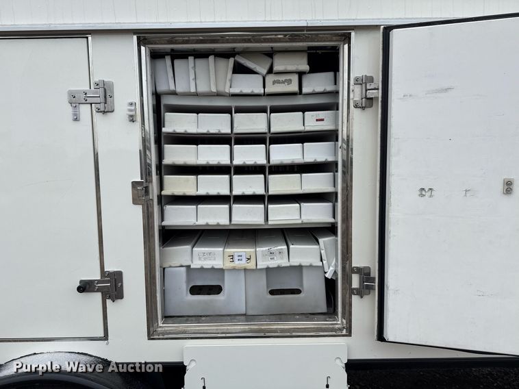 image for item EG2562 2017 Ford E450 Super Duty refrigerated truck