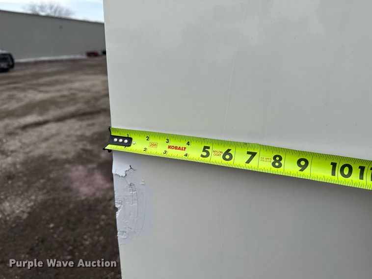 image for item EG2562 2017 Ford E450 Super Duty refrigerated truck