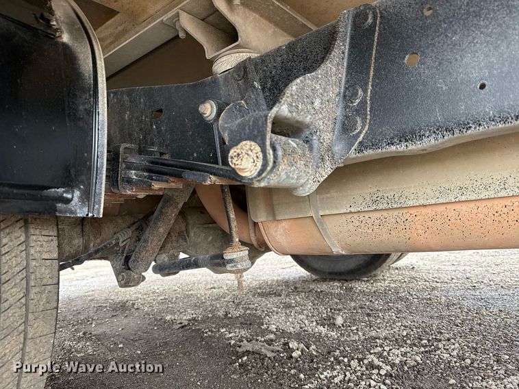 image for item EG2562 2017 Ford E450 Super Duty refrigerated truck