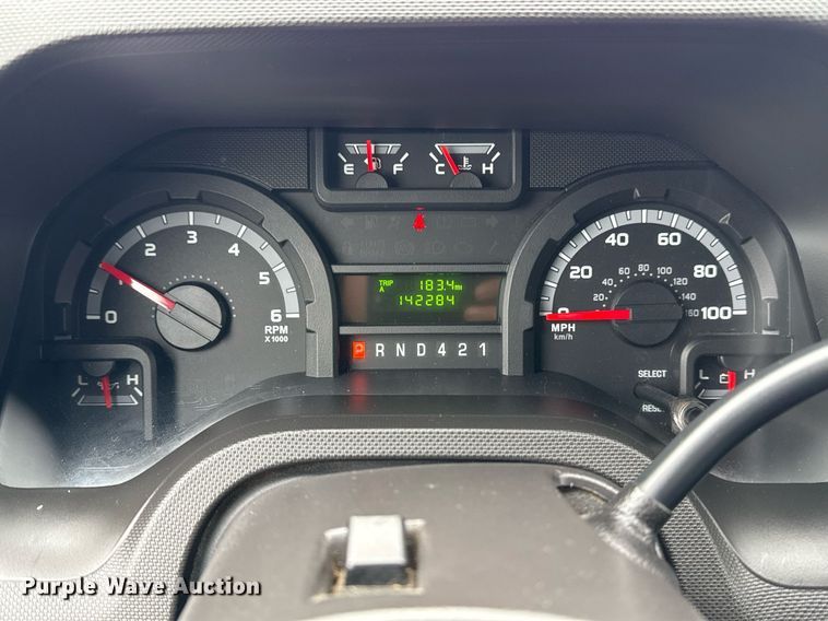 image for item EG2562 2017 Ford E450 Super Duty refrigerated truck