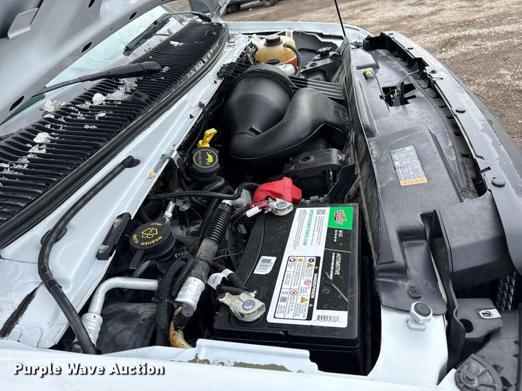 image for item EG2562 2017 Ford E450 Super Duty refrigerated truck