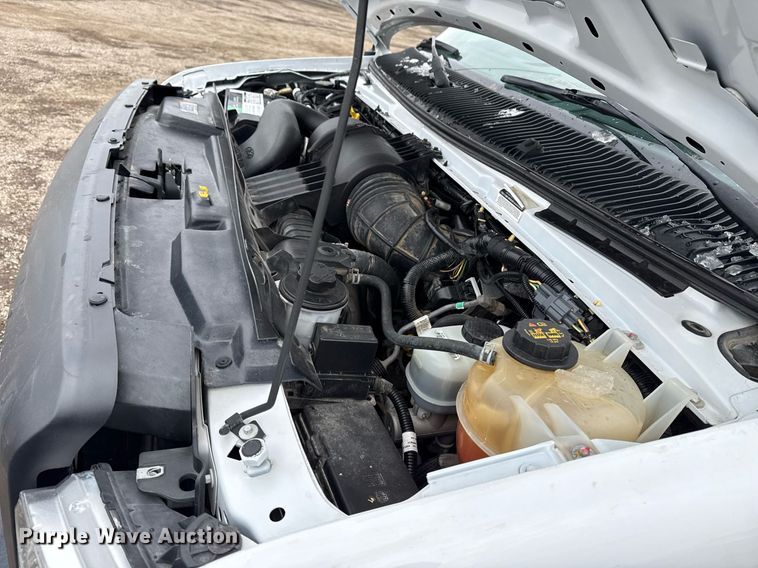 image for item EG2562 2017 Ford E450 Super Duty refrigerated truck