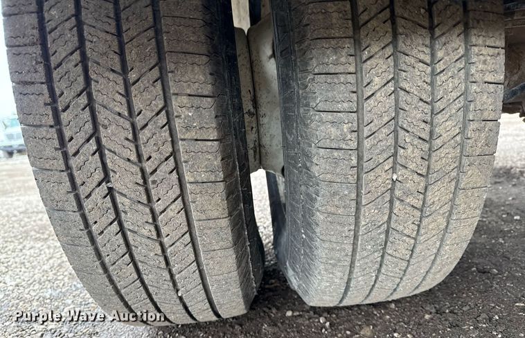 image for item EG2562 2017 Ford E450 Super Duty refrigerated truck