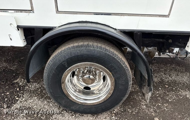 image for item EG2562 2017 Ford E450 Super Duty refrigerated truck