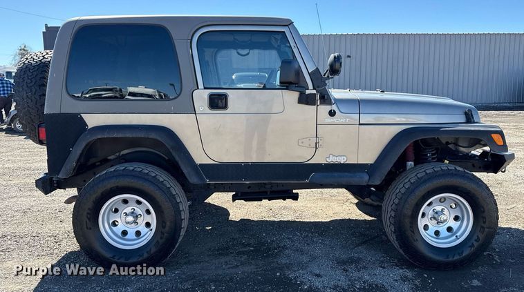 image for item EG2575 2004 Jeep Wrangler Sport SUV