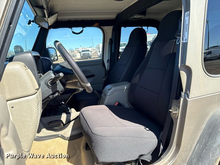 image for item EG2575 2004 Jeep Wrangler Sport SUV