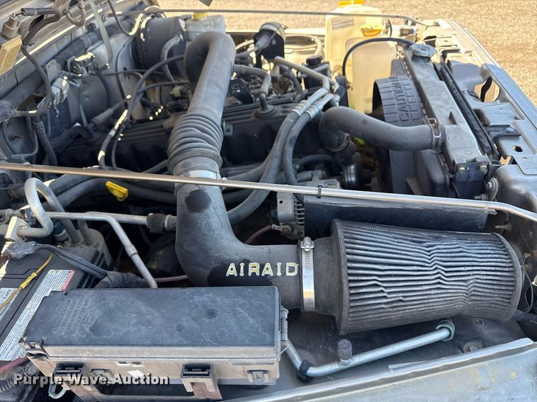 image for item EG2575 2004 Jeep Wrangler Sport SUV