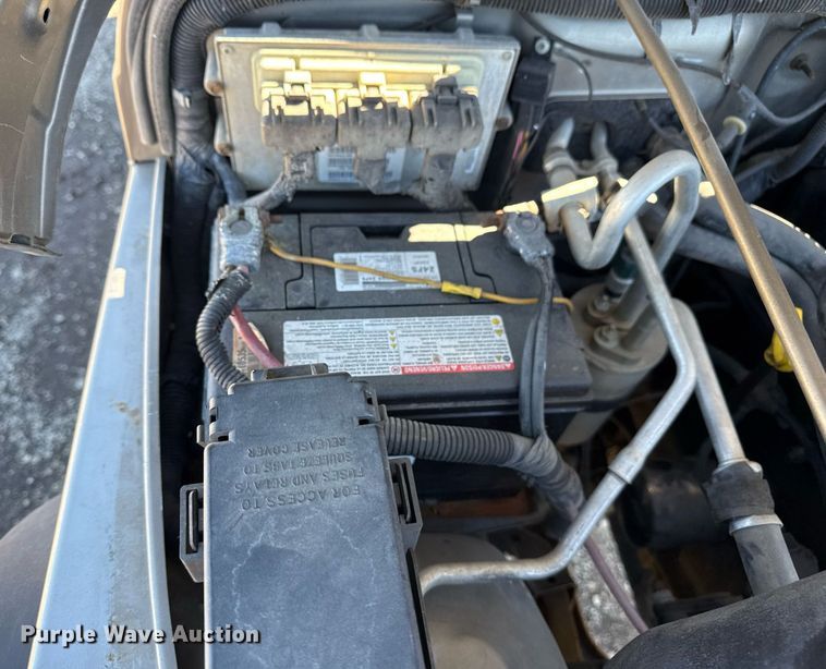 image for item EG2575 2004 Jeep Wrangler Sport SUV