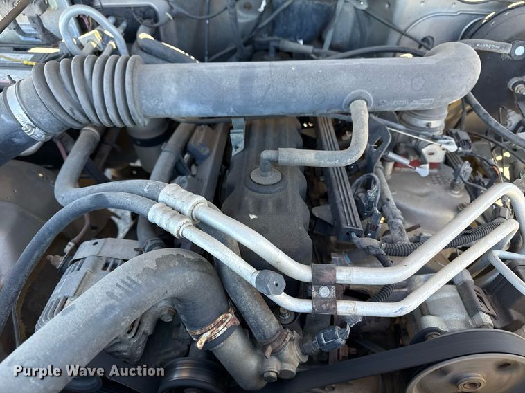 image for item EG2575 2004 Jeep Wrangler Sport SUV