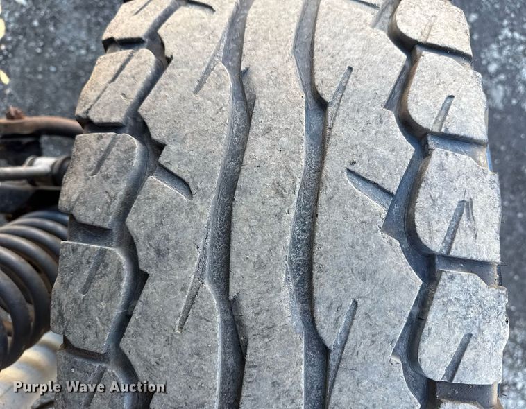 image for item EG2575 2004 Jeep Wrangler Sport SUV