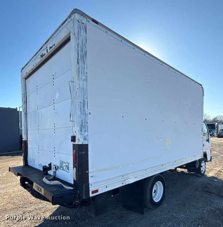 image for item EG2582 1999 Isuzu NPR box truck