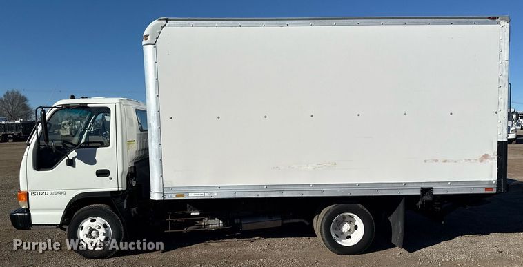 image for item EG2582 1999 Isuzu NPR box truck