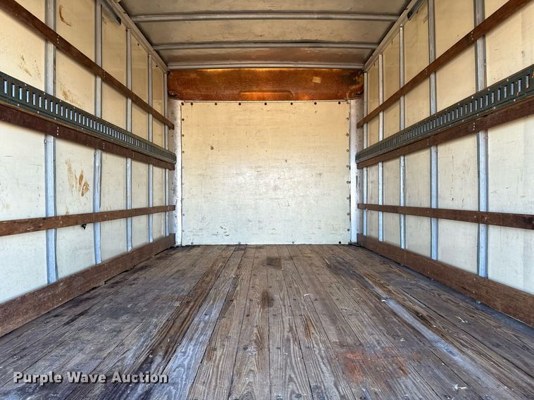 image for item EG2582 1999 Isuzu NPR box truck