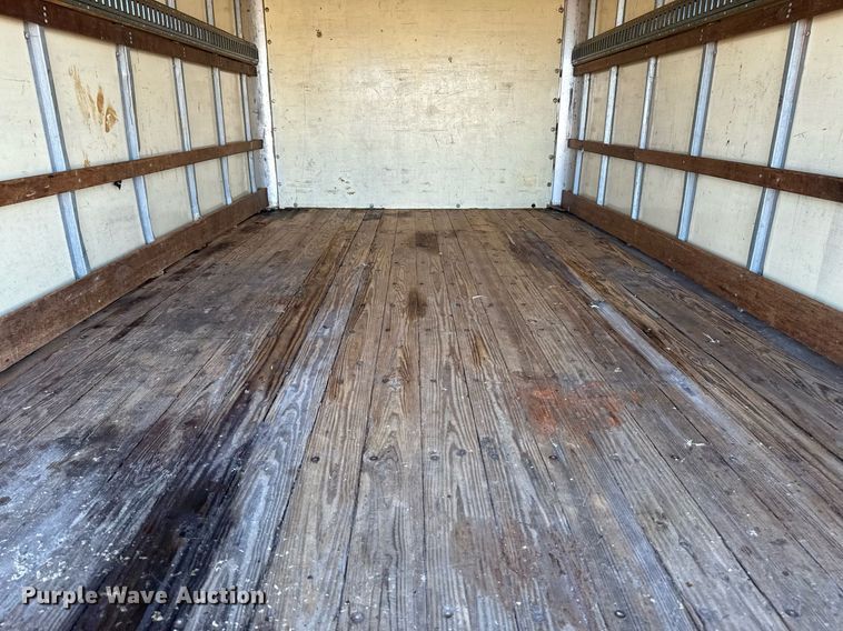 image for item EG2582 1999 Isuzu NPR box truck