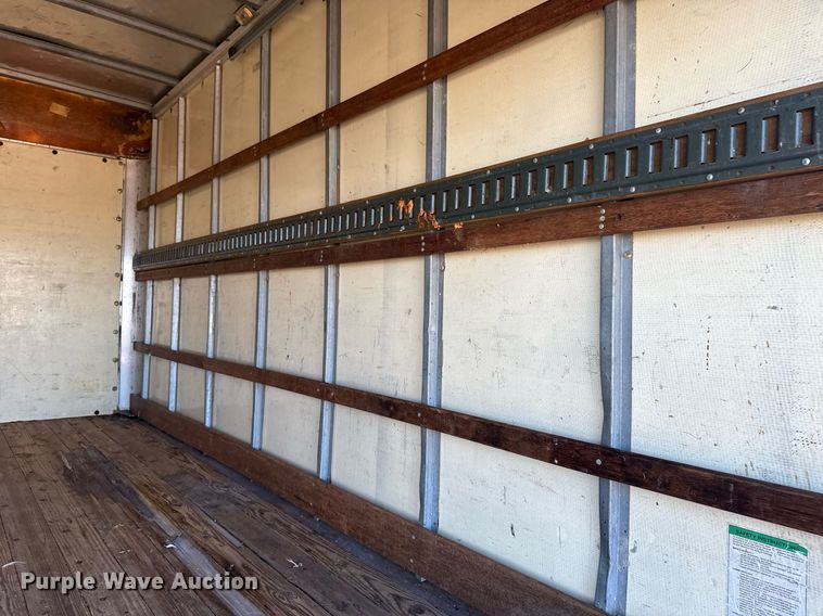 image for item EG2582 1999 Isuzu NPR box truck