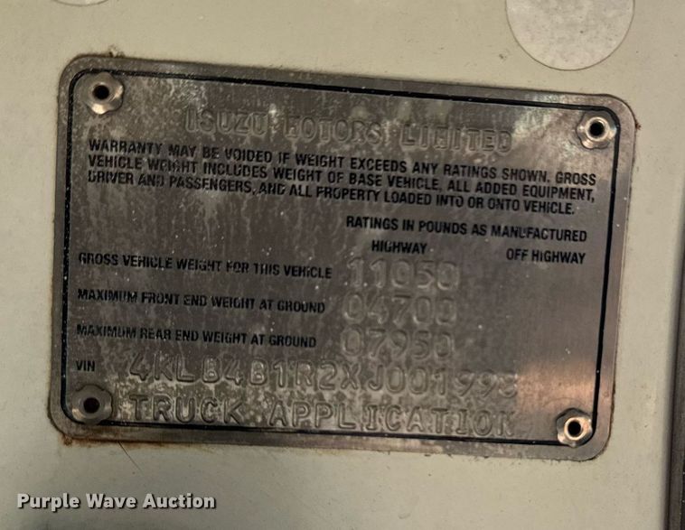 image for item EG2582 1999 Isuzu NPR box truck