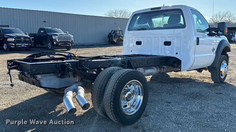 image for item EG2583 2015 Ford F550 truck cab and chassis