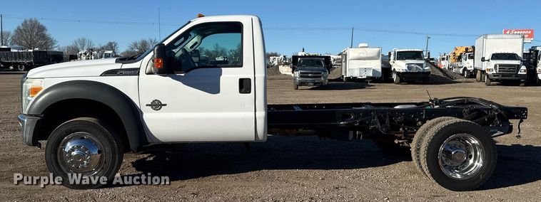 image for item EG2583 2015 Ford F550 truck cab and chassis