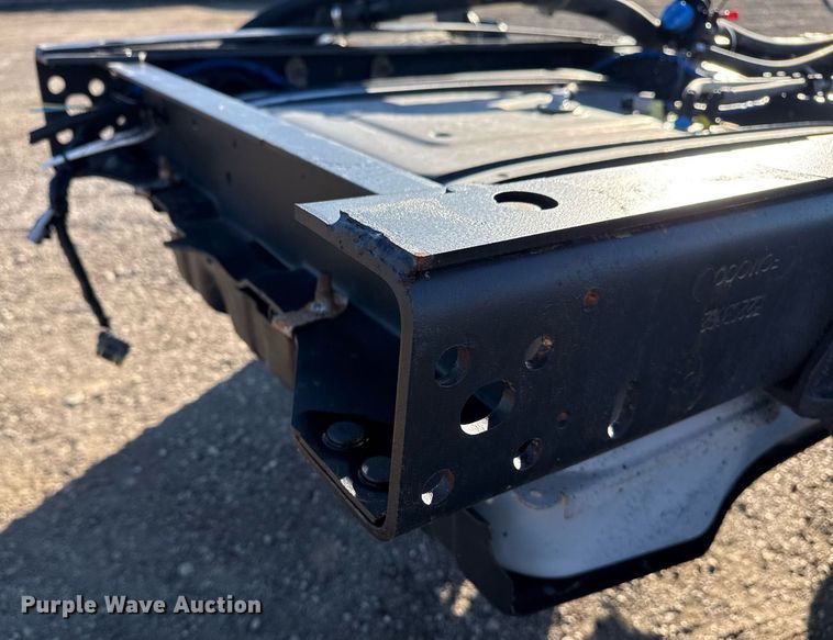 image for item EG2583 2015 Ford F550 truck cab and chassis