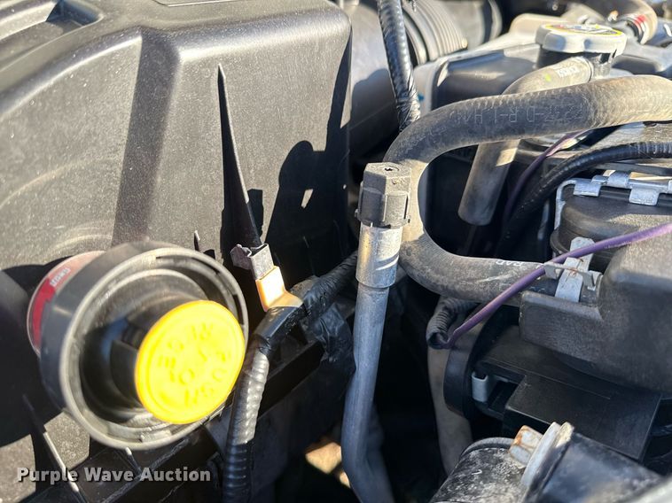 image for item EG2583 2015 Ford F550 truck cab and chassis