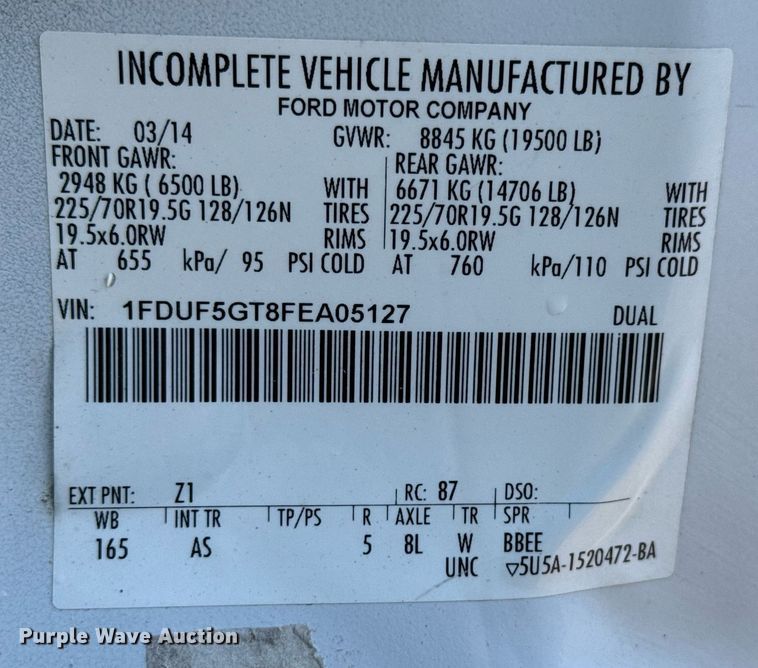 image for item EG2583 2015 Ford F550 truck cab and chassis