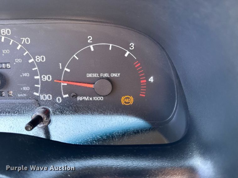 image for item EG2595 2001 Ford F650 Super Duty flatbed truck