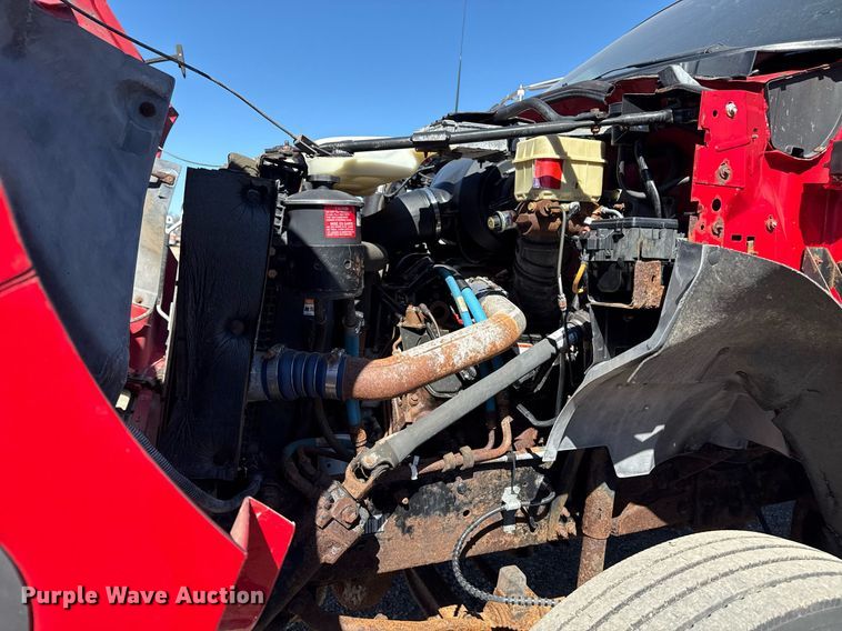 image for item EG2595 2001 Ford F650 Super Duty flatbed truck