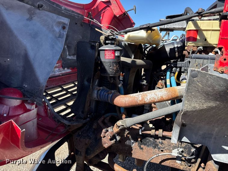 image for item EG2595 2001 Ford F650 Super Duty flatbed truck