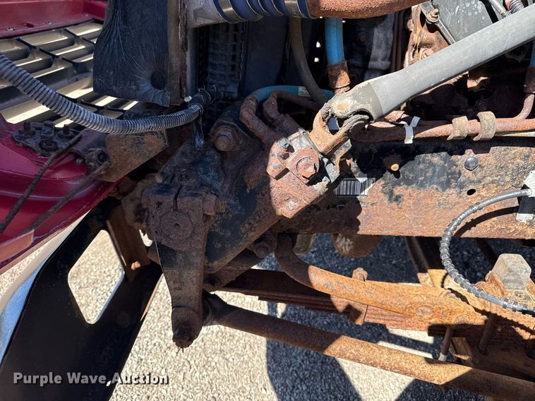 image for item EG2595 2001 Ford F650 Super Duty flatbed truck